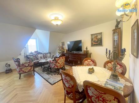 Pronájem bytu, 3+kk, 94 m²