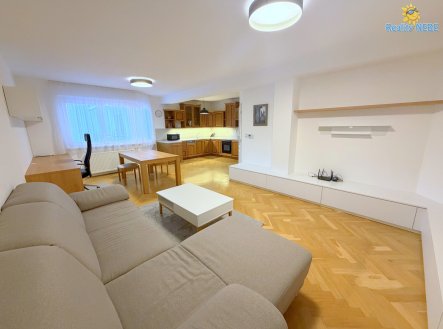 Pronájem bytu, 3+kk, 99 m²