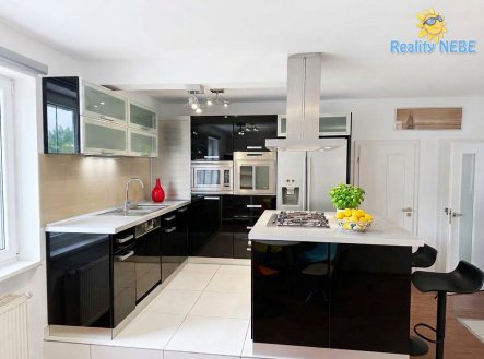 Pronájem bytu, 3+kk, 80 m²