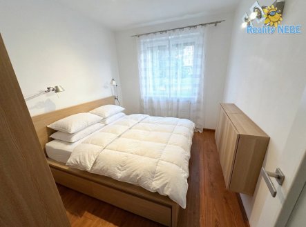 Pronájem bytu, 3+kk, 80 m²