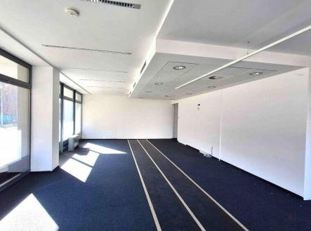 Pronájem obchodní prostor