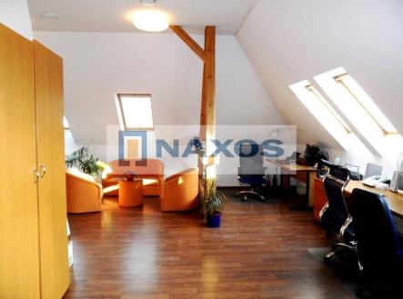 Pronájem - kanceláře, 126 m²