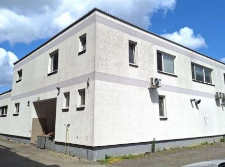 Prodej - obchodní prostor, 715 m²