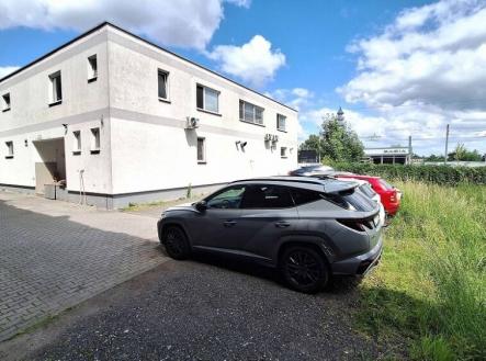 Prodej - obchodní prostor, 715 m²