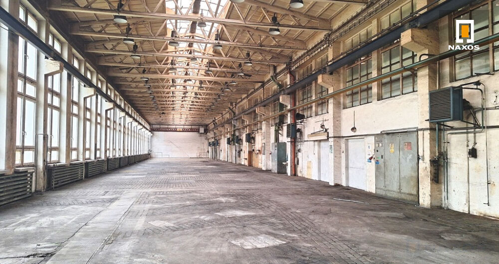 Vytápěná hala 1.062 m2, jeřáb 3,2 t, Ostrava - Kunčice