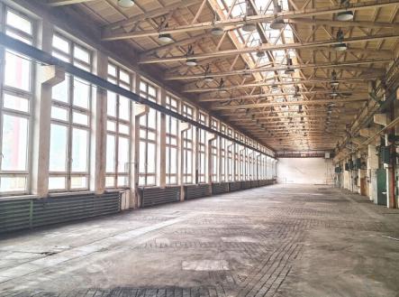 Pronájem výrobní prostor, 1 062 m²