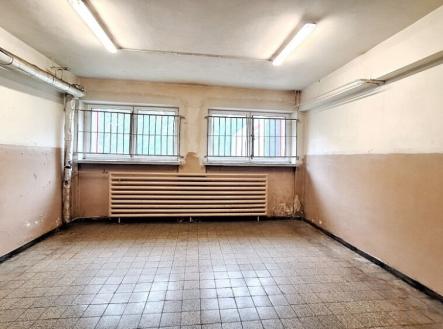 Pronájem výrobní prostor, 1 062 m²