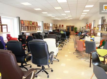 Pronájem obchodní prostor, 200 m²