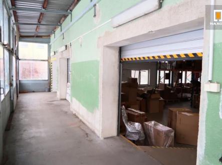 Pronájem skladovací prostor, 1 000 m²