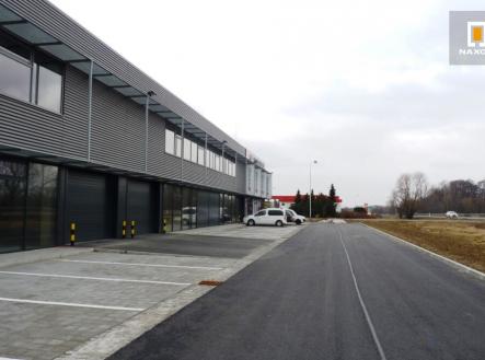 Pronájem obchodní prostor, 363 m²