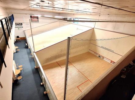 Pronájem skladovací prostor, 400 m²