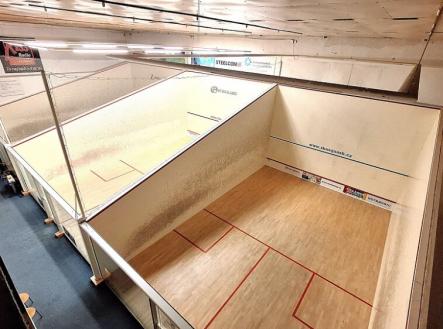 Pronájem skladovací prostor, 400 m²