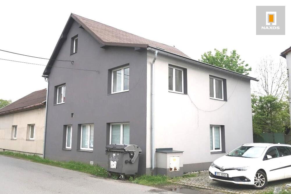 Byt 2 + kk, 70 m2, v 1. NP rodinného domu, Baška