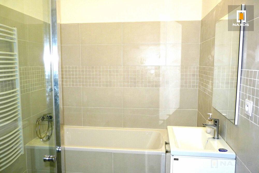 Kanceláře po kompletní rekonstrukci, 58 m2, 3.p., výtah, Masarykovo nám., Ostrava