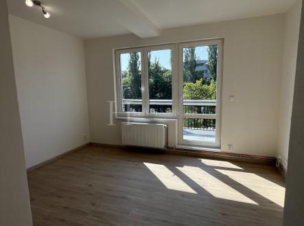 Pronájem bytu, 3+kk, 82 m²