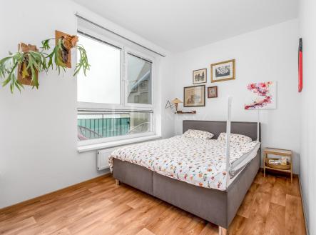 Pronájem bytu, 2+kk, 66 m²