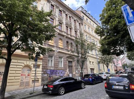 Prodej nájemního domu, 1 015 m²