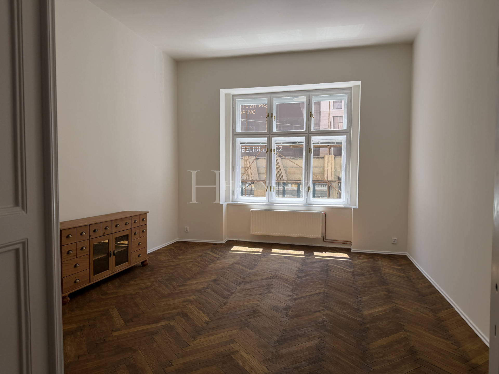 Pěkný a prostorný 3+1, 105m² + lodžie 5m², po rekonstrukci, jen 1 minutu chůze od metra B - Anděl