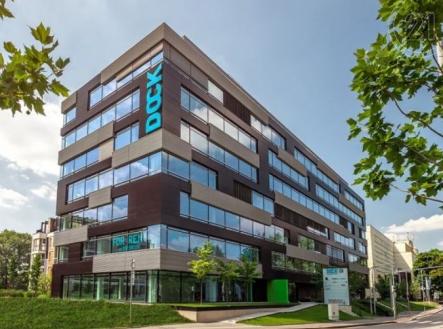 Pronájem kanceláře, 517 m²