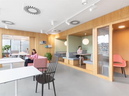 Pronájem kanceláře, 60 m²