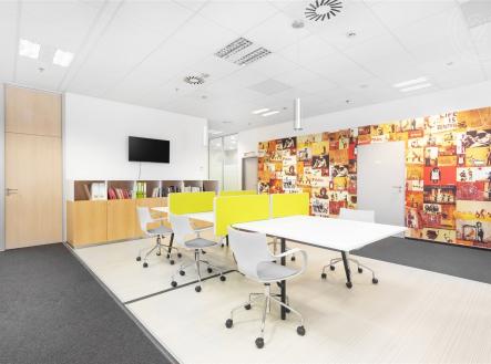 Pronájem - kanceláře, 60 m²