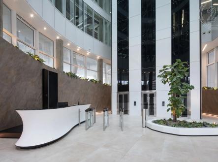 Pronájem kanceláře, 908 m²