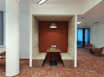 Pronájem kanceláře, 60 m²