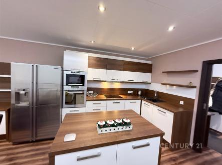 Pronájem bytu, 3+kk, 71 m²