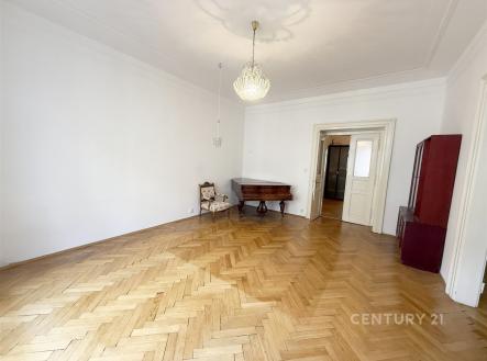 Pronájem bytu, 3+1, 109 m²