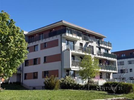 Pronájem bytu, 3+kk, 77 m²