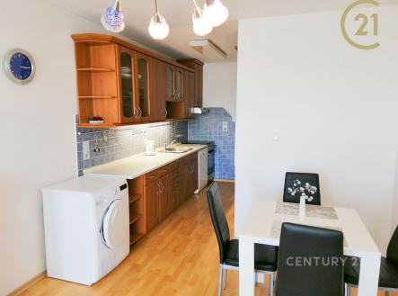 Pronájem bytu, 3+kk, 80 m²