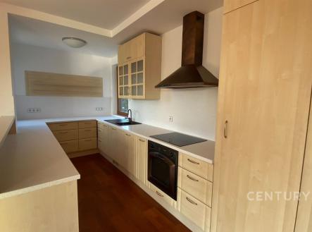 Pronájem bytu, 4+kk, 144 m²