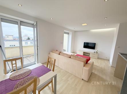 Pronájem bytu, 2+kk, 50 m²