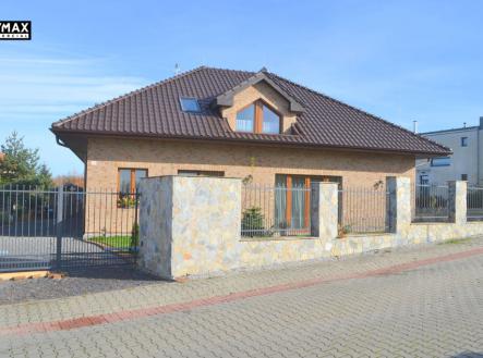 Prodej - dům/vila, 306 m²