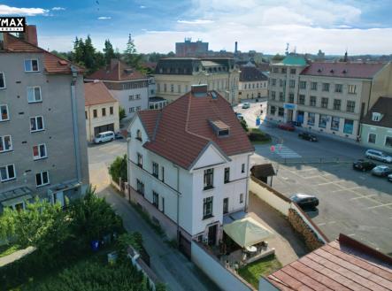 Prodej - dům/vila, 242 m²