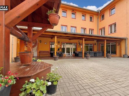 Prodej hotel, 1 360 m²