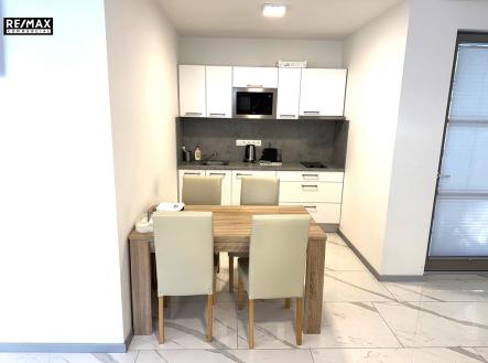 Prodej bytu, 1+kk, 40 m²