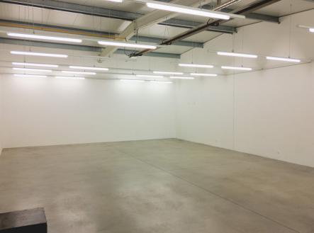 Prodej skladovací prostor, 930 m²