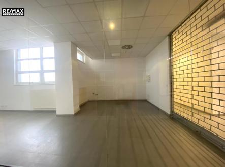 Pronájem obchodní prostor, 37 m²