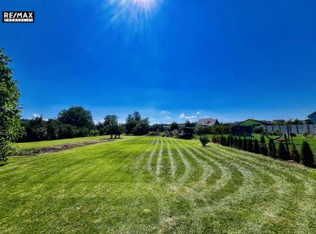 Pronájem pozemku, zahrada, 1 068 m² obrázek