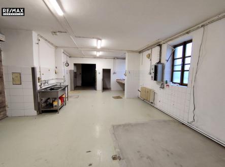 Pronájem obchodní prostor, 159 m²