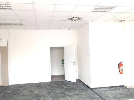 Pronájem obchodní prostor, 51 m²