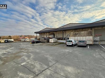 Pronájem skladovací prostor, 2 804 m²