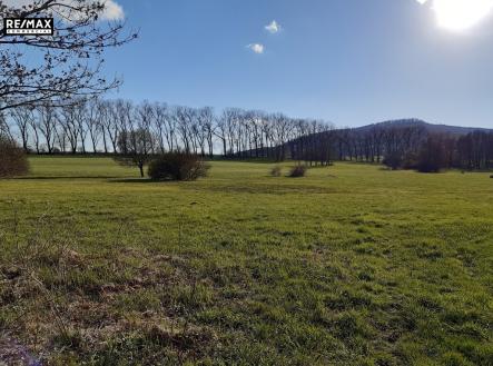 Prodej pozemku pro bydlení, 2 240 m²