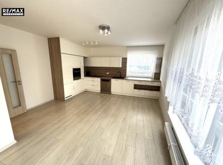 Pronájem bytu, 3+kk, 65 m²