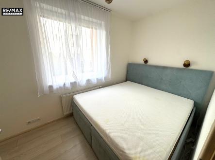 Pronájem bytu, 3+kk, 65 m²