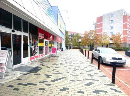 Pronájem obchodní prostory, 301 m²