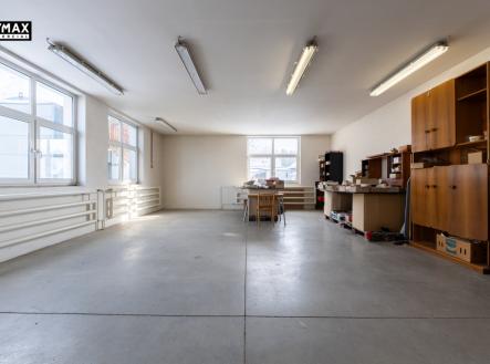 Prodej výrobní prostory, 1 363 m²
