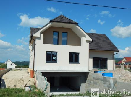 Prodej - dům/vila, 358 m²