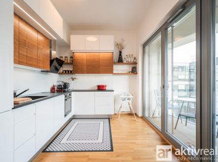 Pronájem bytu, 4+kk, 128 m²